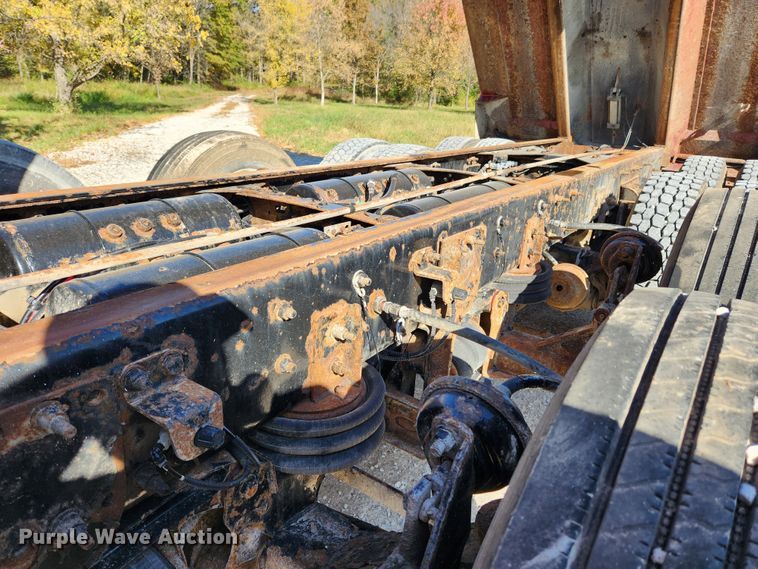 image for item MK9441 2019 Western Star 4700SF  dump truck