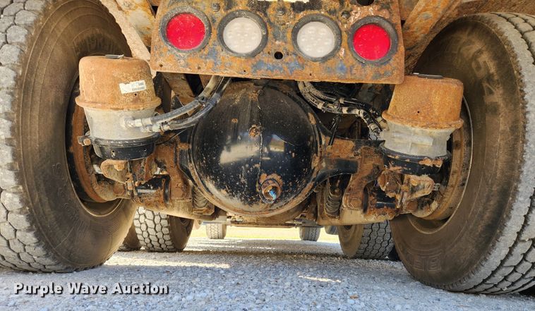 image for item MK9441 2019 Western Star 4700SF  dump truck