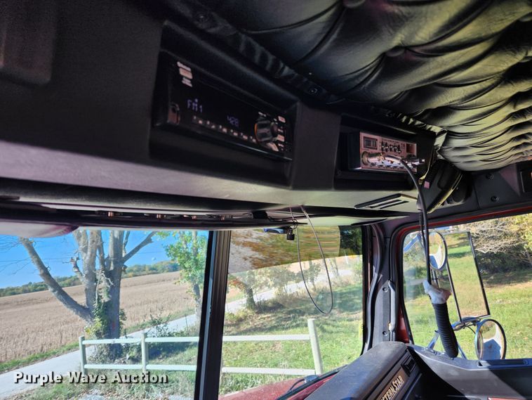 image for item MK9441 2019 Western Star 4700SF  dump truck