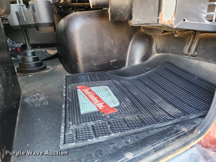 image for item MK9441 2019 Western Star 4700SF  dump truck