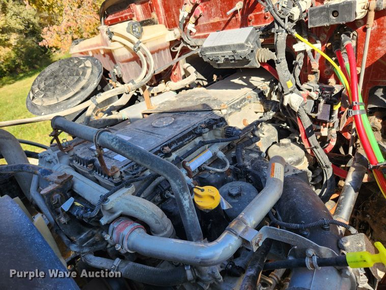 image for item MK9441 2019 Western Star 4700SF  dump truck