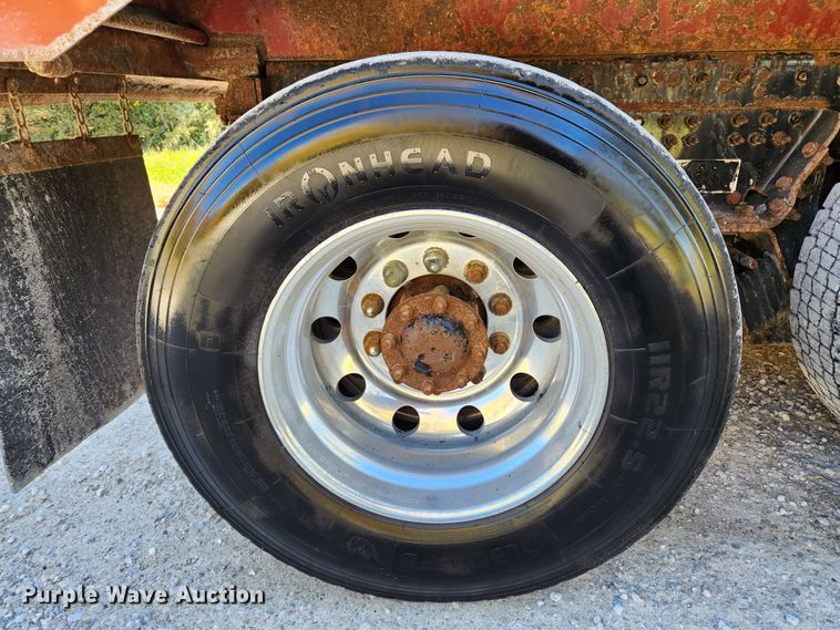 image for item MK9441 2019 Western Star 4700SF  dump truck