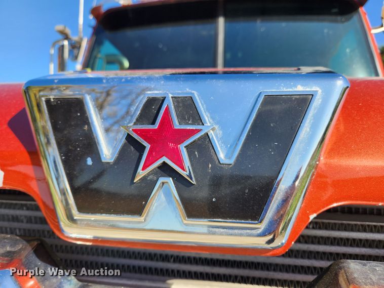 image for item MK9441 2019 Western Star 4700SF  dump truck