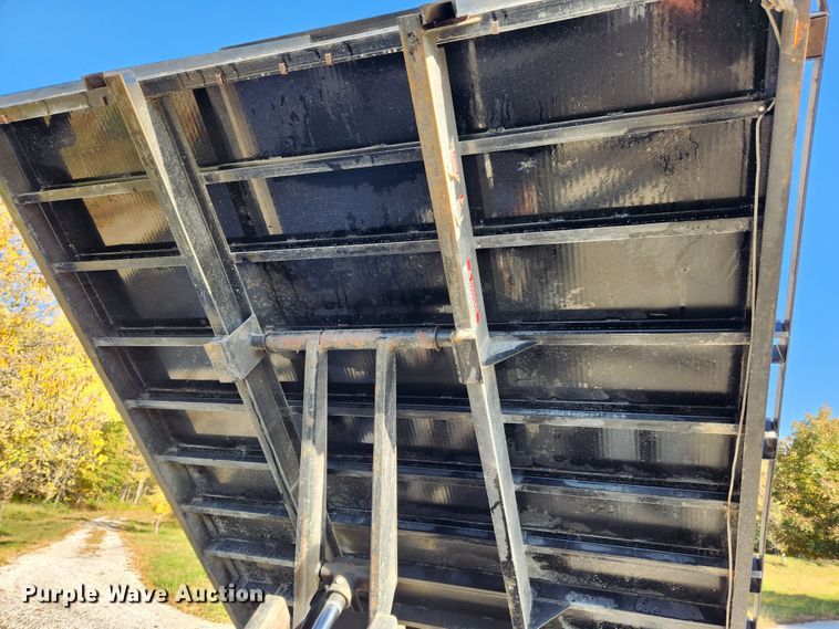 image for item MK9442 1994 Ford F450 Super Duty XL  dump flatbed truck