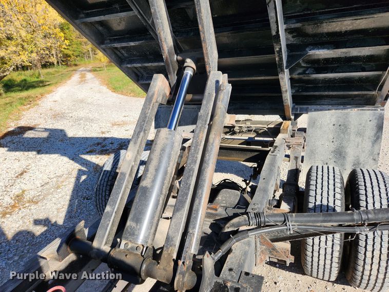 image for item MK9442 1994 Ford F450 Super Duty XL  dump flatbed truck