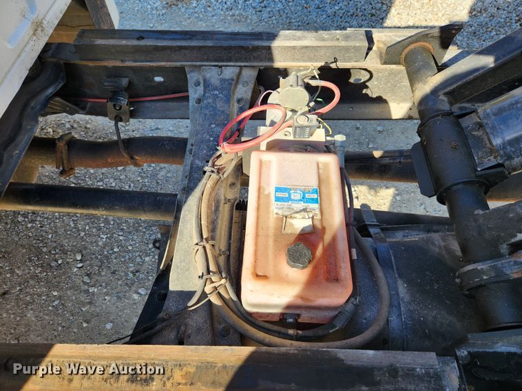 image for item MK9442 1994 Ford F450 Super Duty XL  dump flatbed truck