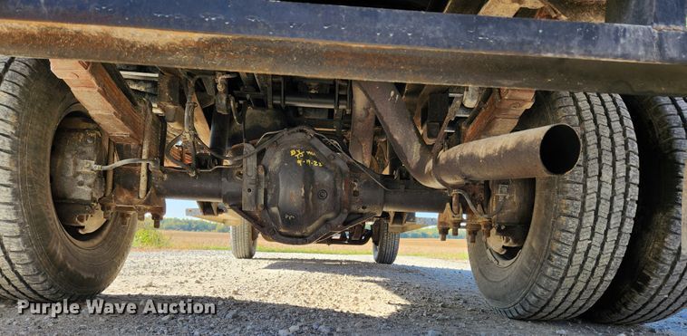 image for item MK9442 1994 Ford F450 Super Duty XL  dump flatbed truck