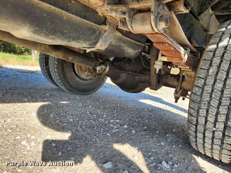 image for item MK9442 1994 Ford F450 Super Duty XL  dump flatbed truck