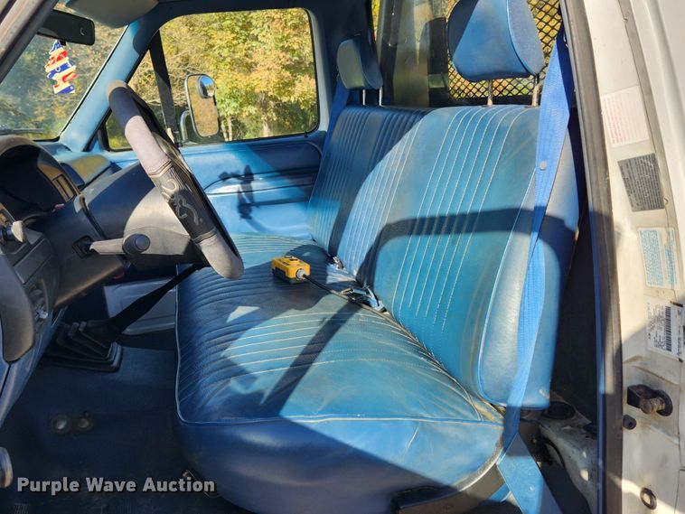 image for item MK9442 1994 Ford F450 Super Duty XL  dump flatbed truck