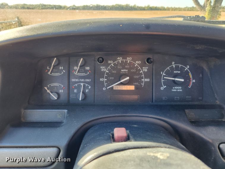 image for item MK9442 1994 Ford F450 Super Duty XL  dump flatbed truck