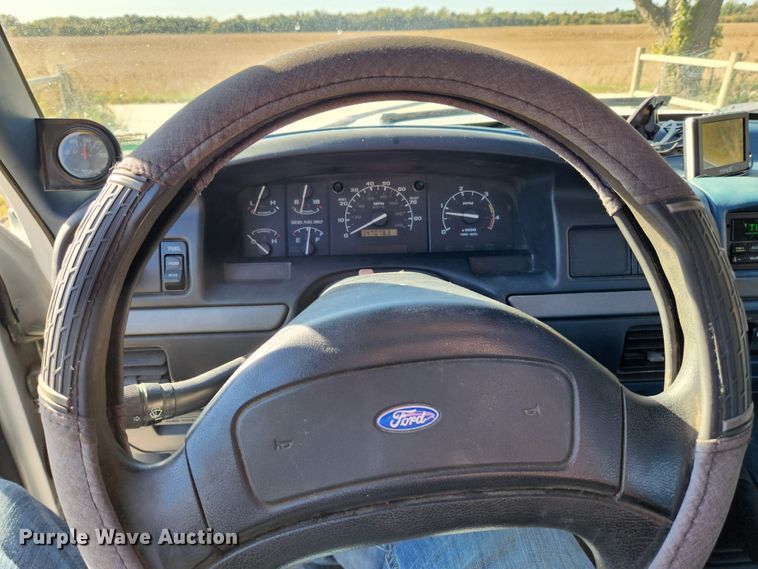 image for item MK9442 1994 Ford F450 Super Duty XL  dump flatbed truck