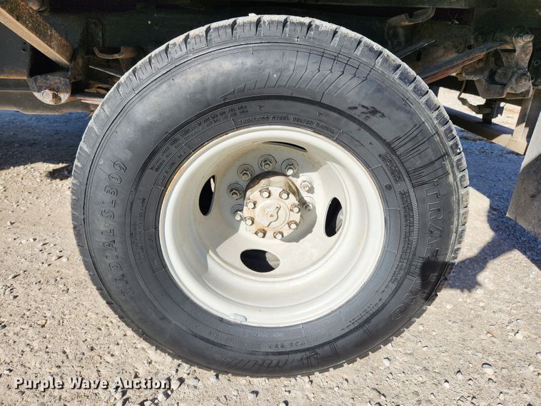 image for item MK9442 1994 Ford F450 Super Duty XL  dump flatbed truck