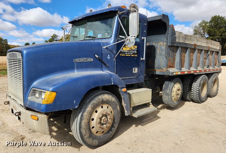 image for item MK9444 1991 Freightliner FLD112  dump truck