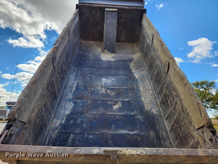 image for item MK9444 1991 Freightliner FLD112  dump truck