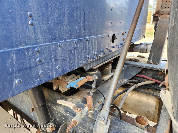 image for item MK9444 1991 Freightliner FLD112  dump truck