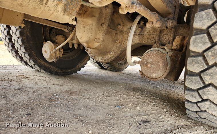 image for item MK9444 1991 Freightliner FLD112  dump truck