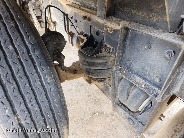 image for item MK9444 1991 Freightliner FLD112  dump truck