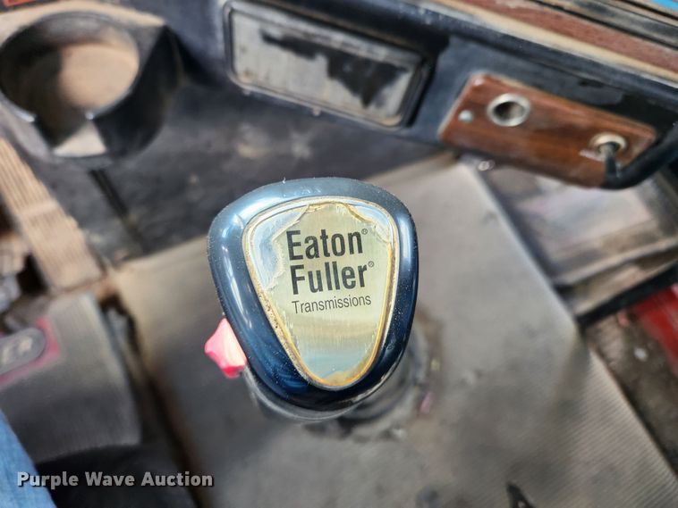 image for item MK9444 1991 Freightliner FLD112  dump truck