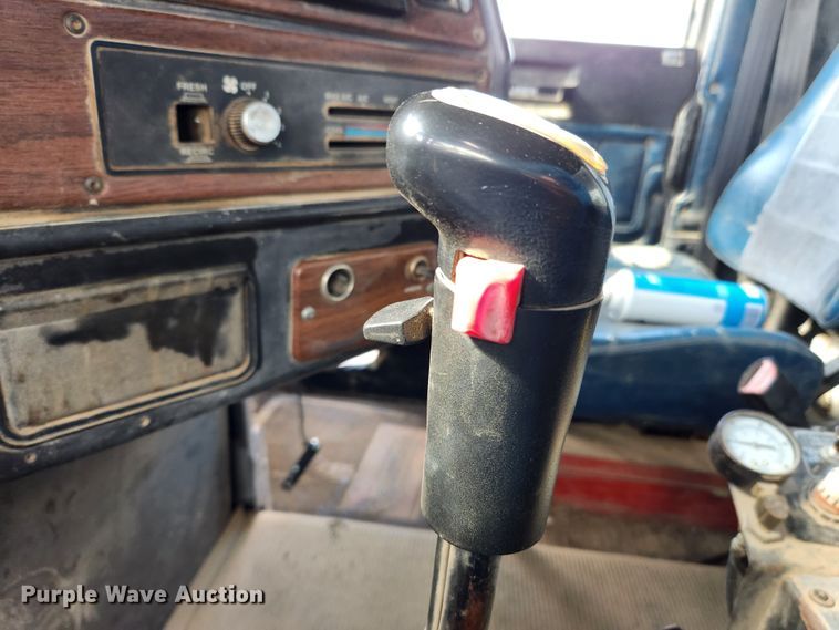 image for item MK9444 1991 Freightliner FLD112  dump truck