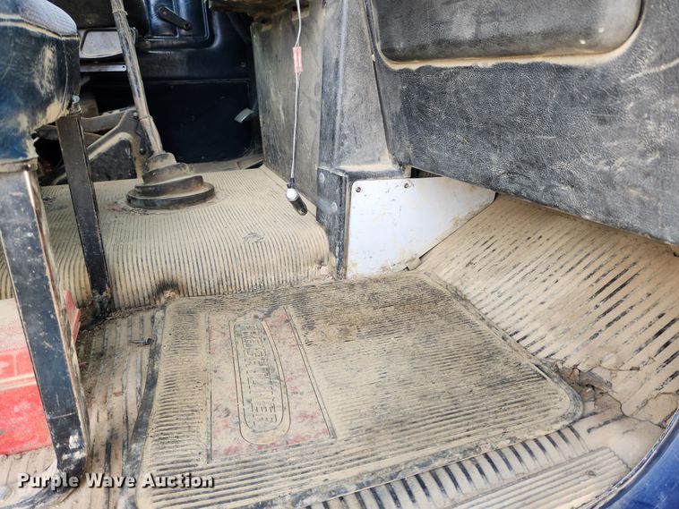 image for item MK9444 1991 Freightliner FLD112  dump truck