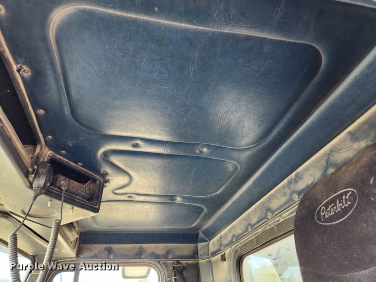 image for item MK9444 1991 Freightliner FLD112  dump truck