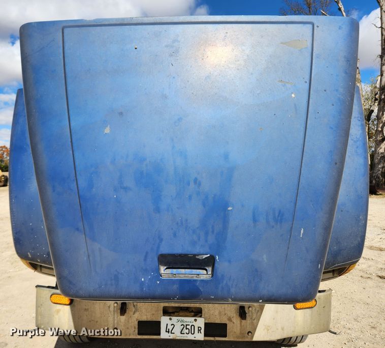 image for item MK9444 1991 Freightliner FLD112  dump truck
