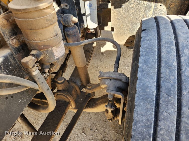 image for item MK9444 1991 Freightliner FLD112  dump truck