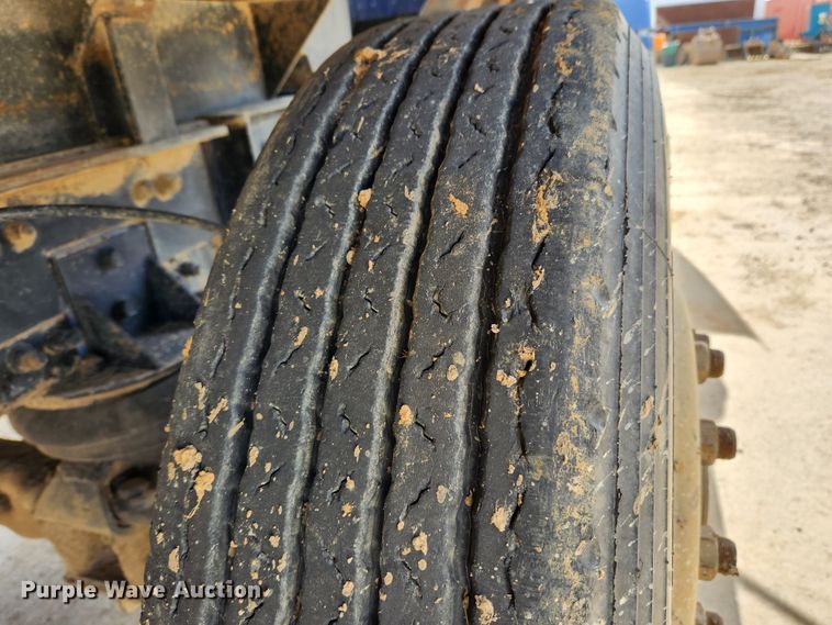 image for item MK9444 1991 Freightliner FLD112  dump truck