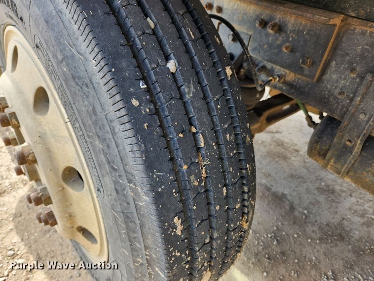 image for item MK9444 1991 Freightliner FLD112  dump truck