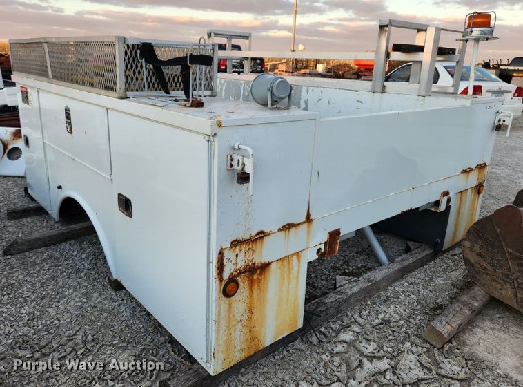 image for item MK9447 Altec  bucket truck bed