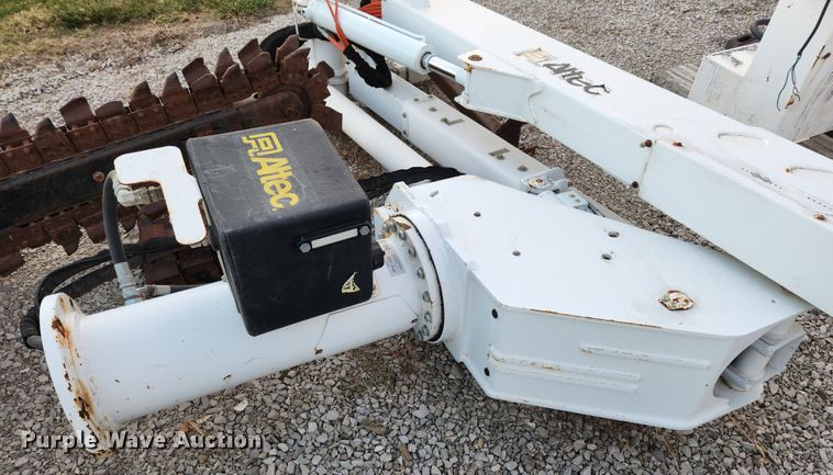 image for item MK9447 Altec  bucket truck bed