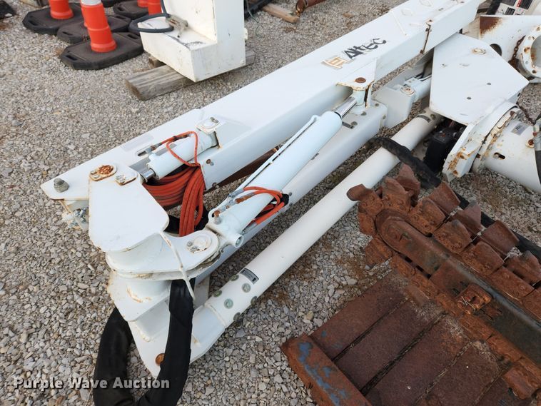 image for item MK9447 Altec  bucket truck bed
