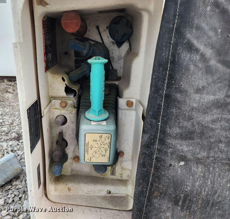 image for item MK9447 Altec  bucket truck bed