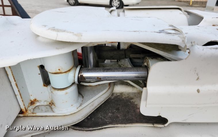 image for item MK9447 Altec  bucket truck bed