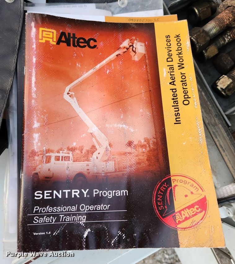 image for item MK9447 Altec  bucket truck bed