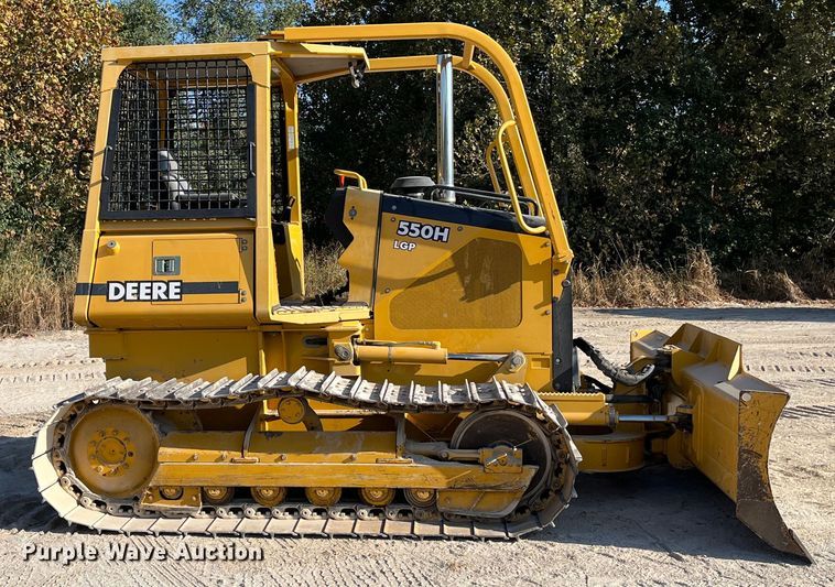 image for item MN9292 2001 John Deere 550H LGP  dozer