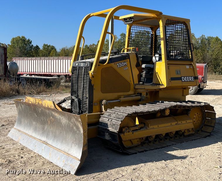 image for item MN9292 2001 John Deere 550H LGP  dozer