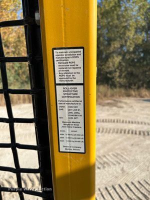 image for item MN9292 2001 John Deere 550H LGP  dozer