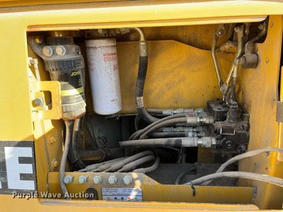 image for item MN9292 2001 John Deere 550H LGP  dozer