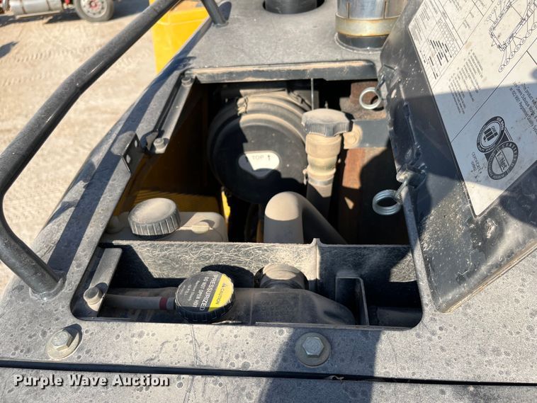 image for item MN9292 2001 John Deere 550H LGP  dozer