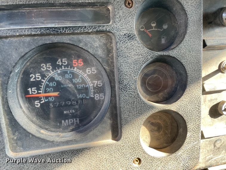 image for item MR9334 1985 International 1954  dump truck