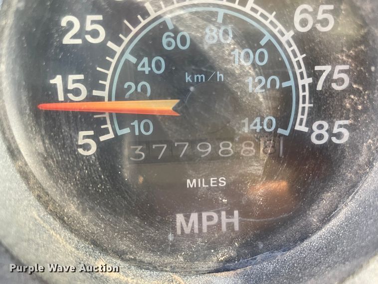 image for item MR9334 1985 International 1954  dump truck