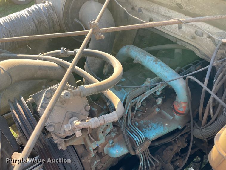 image for item MR9334 1985 International 1954  dump truck