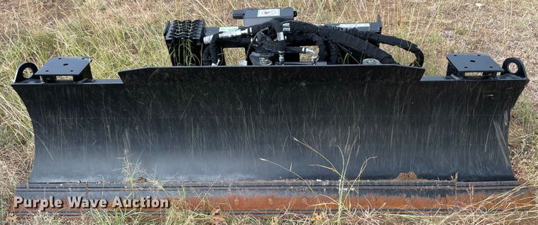 image for item MR9449 2022 Caterpillar  skid steer dozer blade