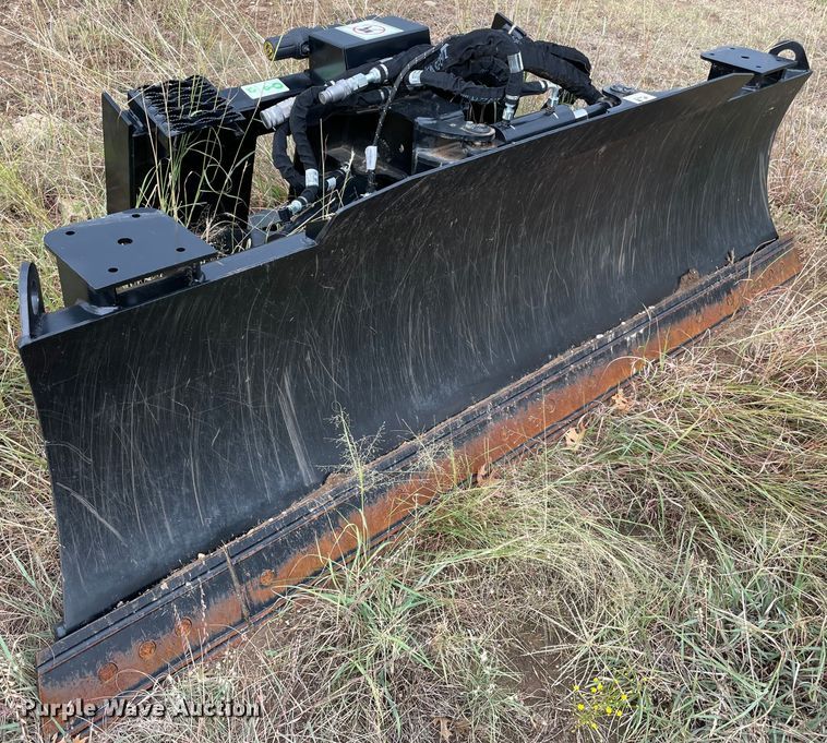 image for item MR9449 2022 Caterpillar  skid steer dozer blade