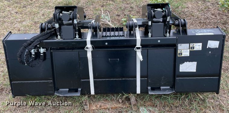 image for item MR9452 2021 Caterpillar  skid steer grapple bucket