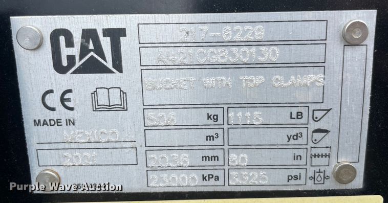image for item MR9452 2021 Caterpillar  skid steer grapple bucket