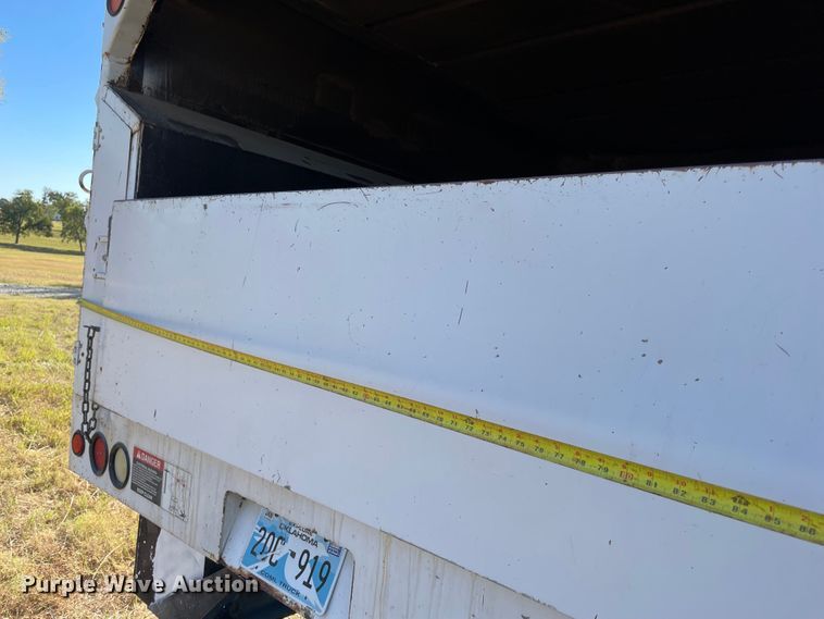 image for item MR9463 2004 Ford F650  forestry bucket truck