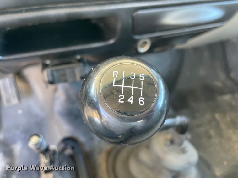 image for item MR9463 2004 Ford F650  forestry bucket truck