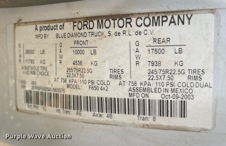 image for item MR9463 2004 Ford F650  forestry bucket truck